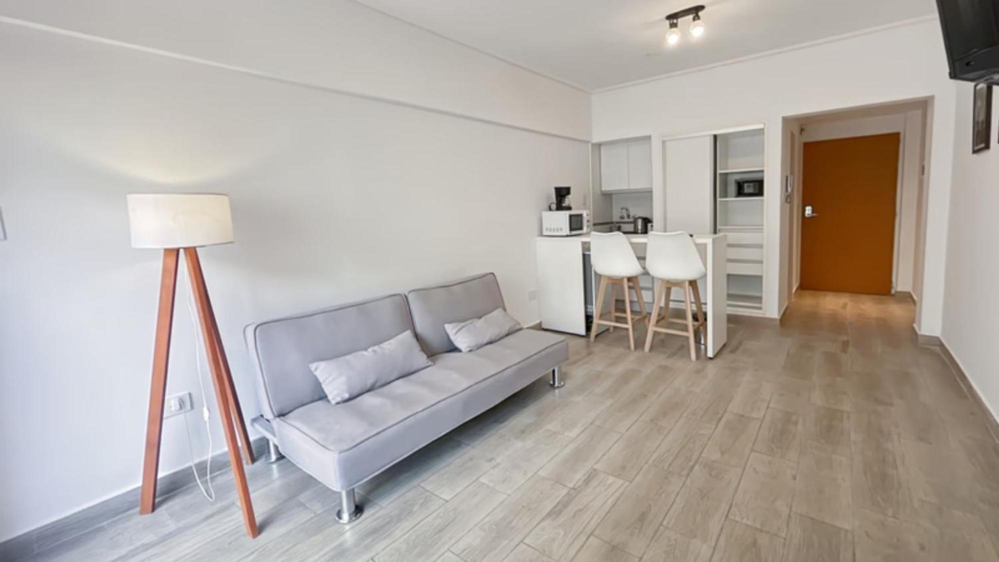 Modern With Amenities In The Heart Of The Saenz Pena -u4 Apartamento *