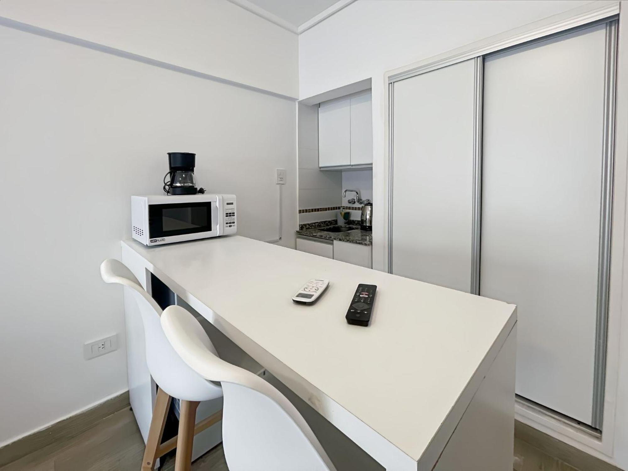 Modern With Amenities In The Heart Of The Saenz Pena -u4 Apartamento